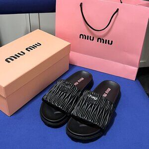 💕 Miu Miu Embroidered Logo Summer Slides – Chic Look 💕